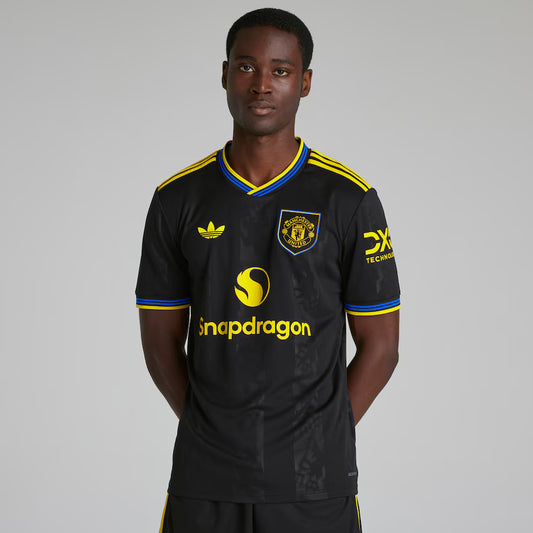 Man United Away kit 2025/26 B.Fernandes